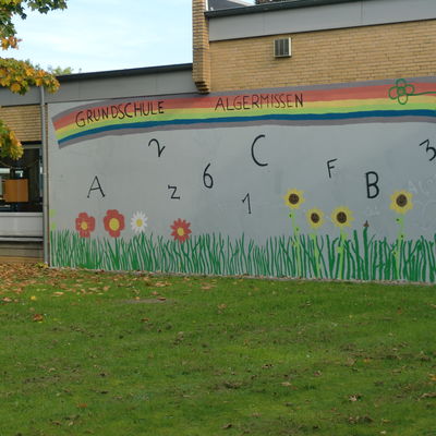 Bemalte Wand Grundschule