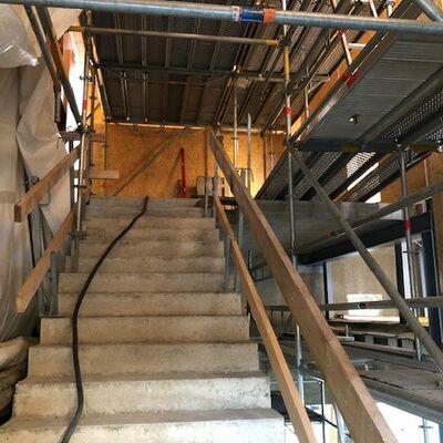 Treppenaufgang ins neue Obergeschoss