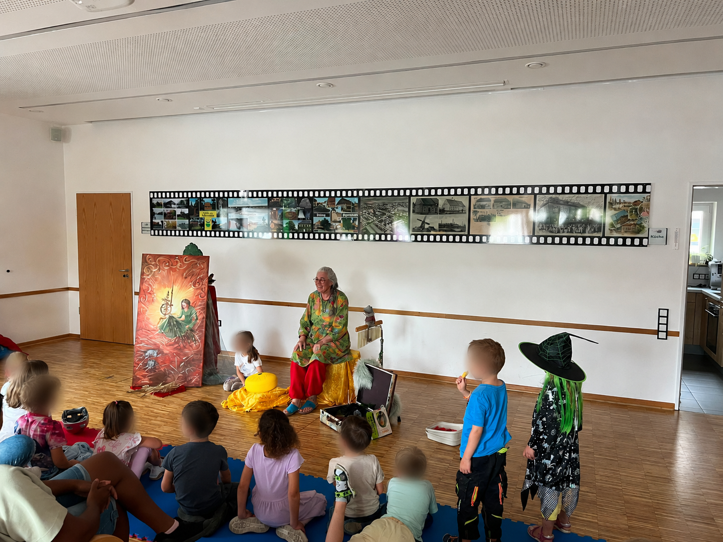 M&auml;rchenstunde im Mehrgenerationenhaus sOfA