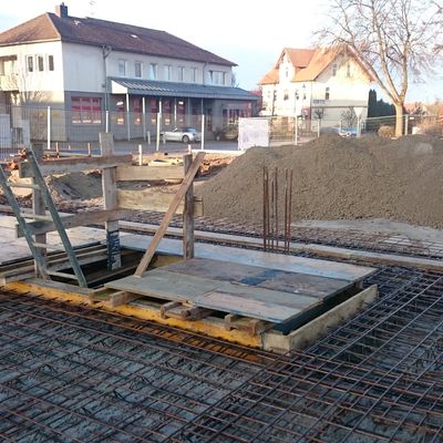 Neubau sOfA, Treppenzugang Bodenplatte